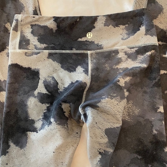 Lululemon Wunder Under Leggings Grey/Black‎ Ink Blot Size 4 - Picture 6 of 7